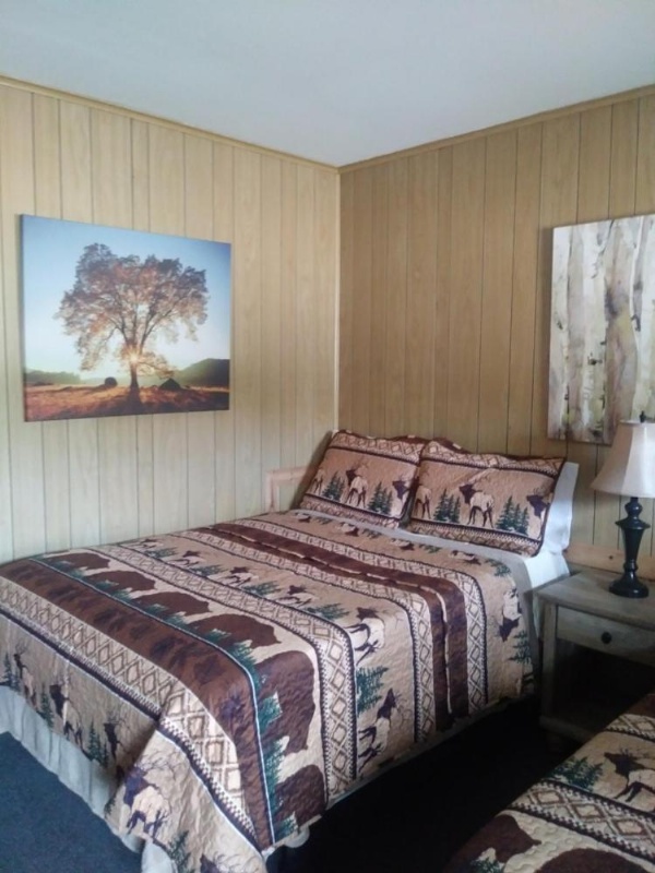 Rest Stop 6 Inn image 14