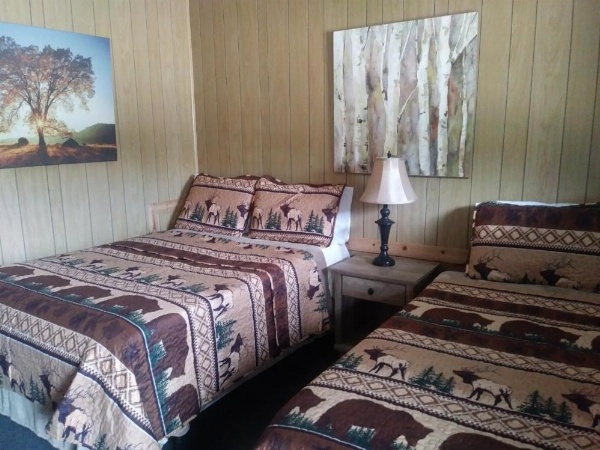 Rest Stop 6 Inn image 16