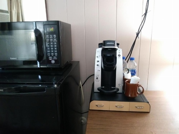 Rest Stop 6 Inn image 19