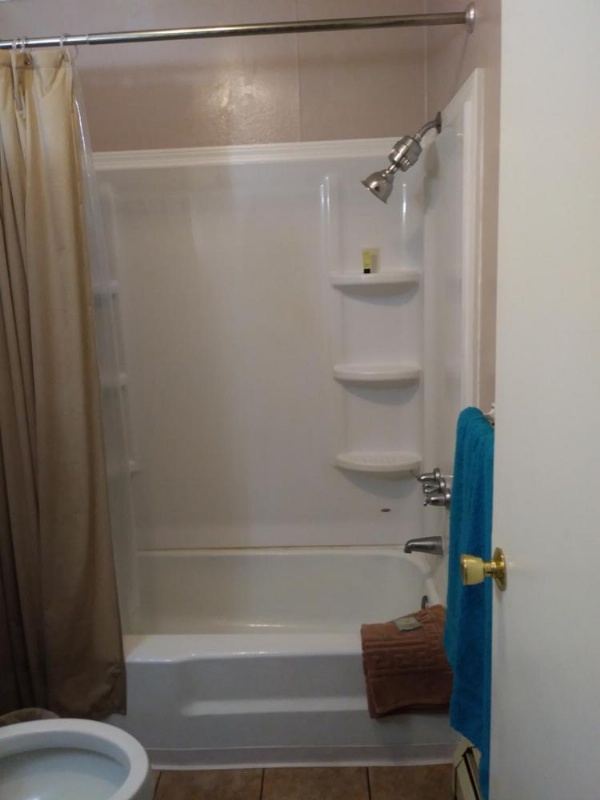 Rest Stop 6 Inn image 25